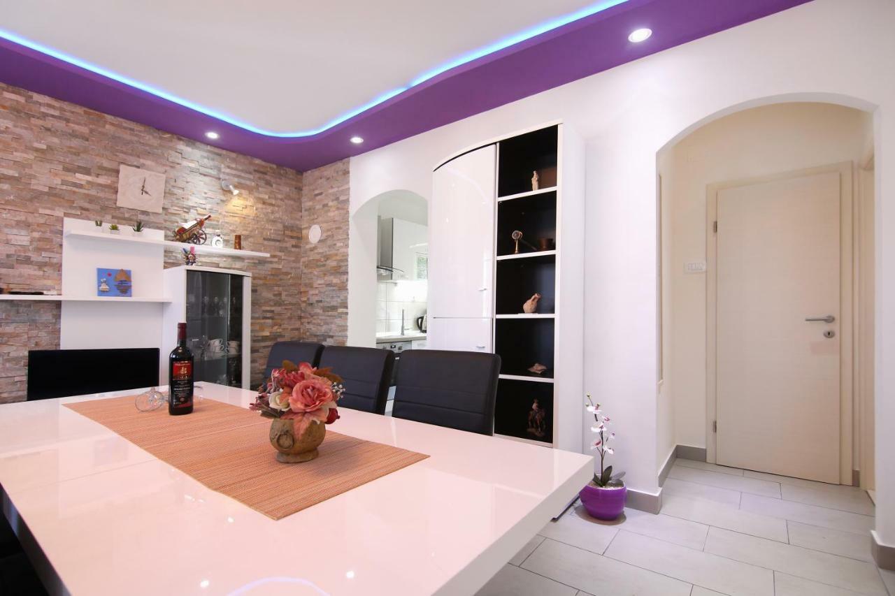 トロギール Luxury House With Poolヴィラ エクステリア 写真