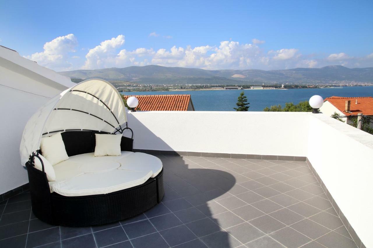 トロギール Luxury House With Poolヴィラ エクステリア 写真
