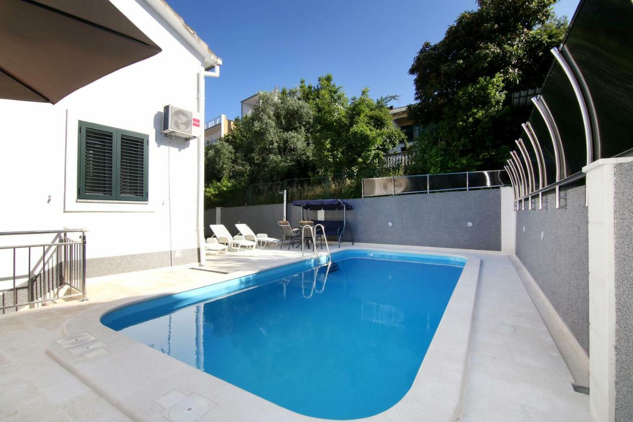 トロギール Luxury House With Poolヴィラ エクステリア 写真